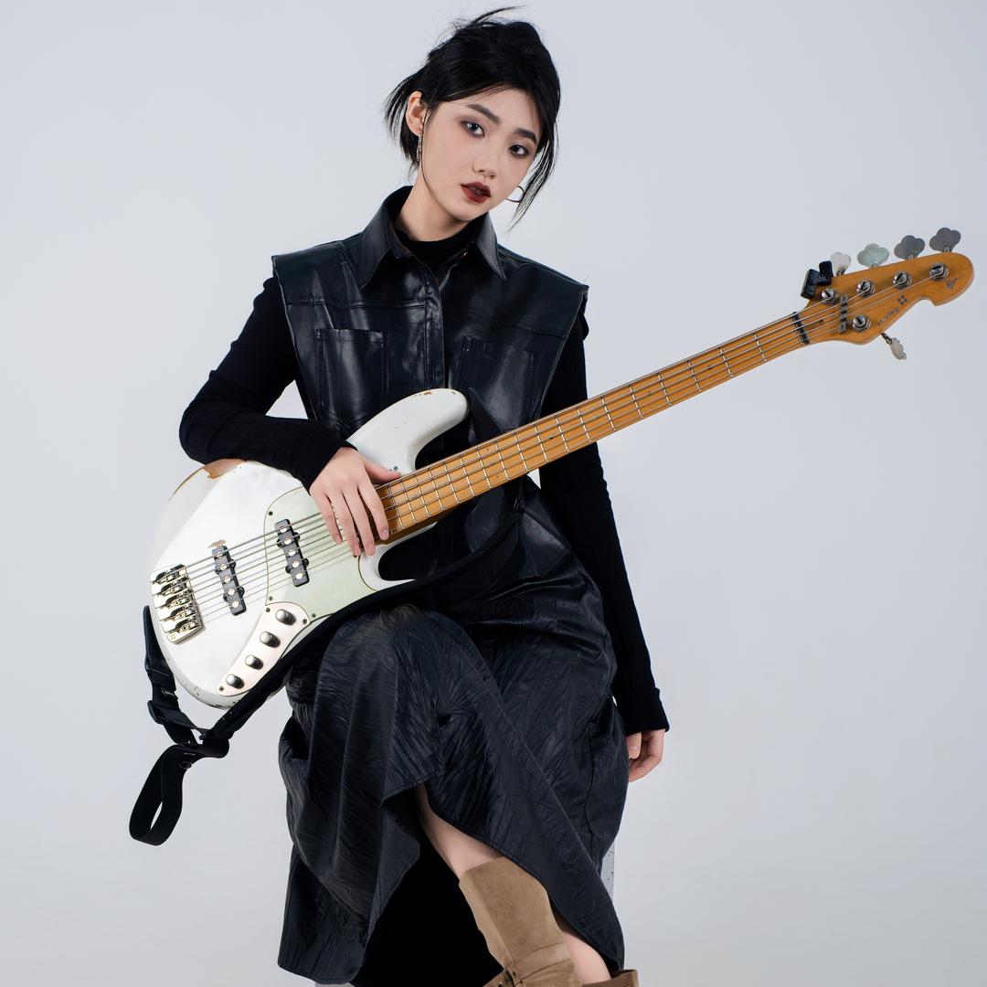 饭饭bass