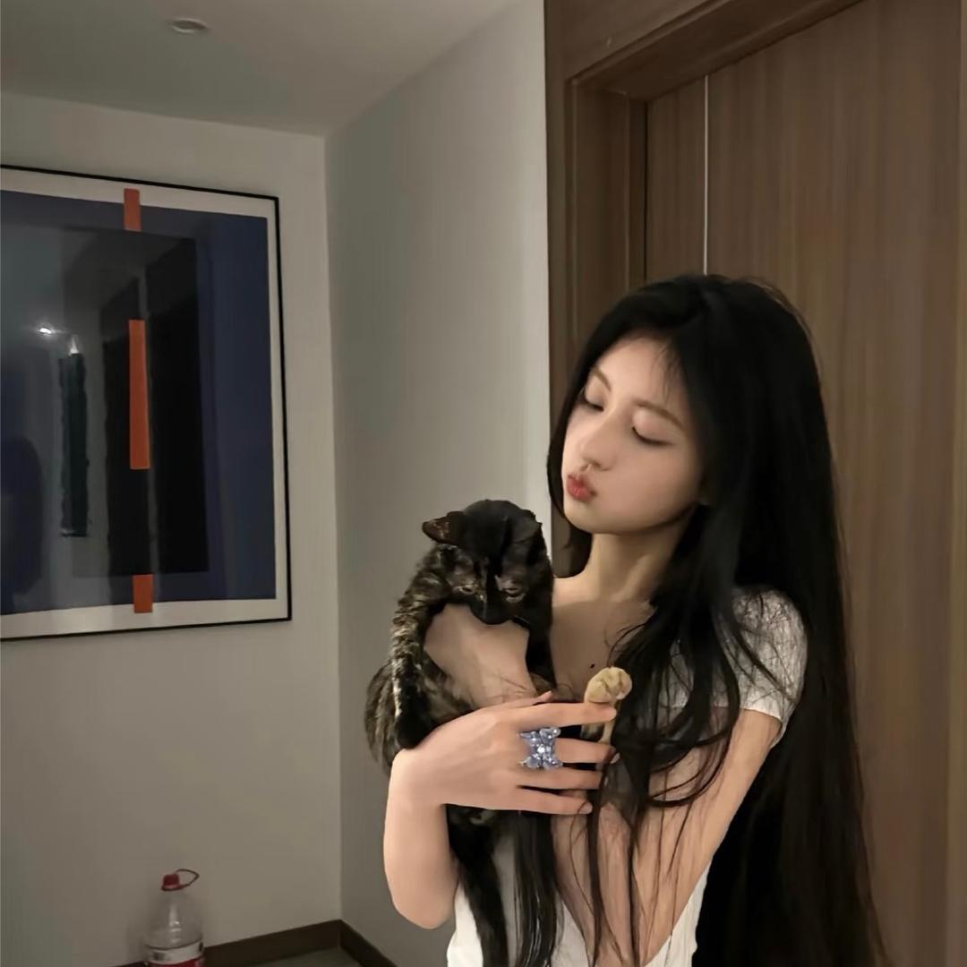小小伊