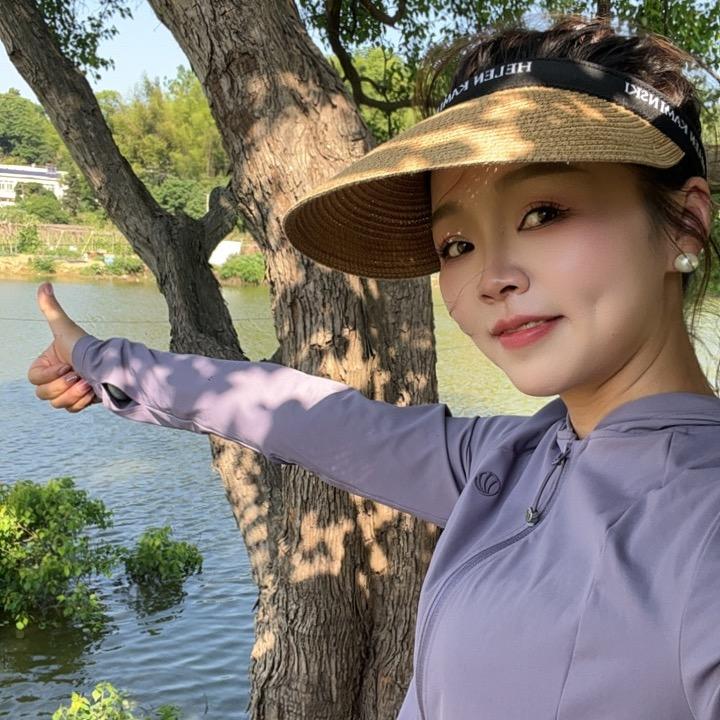 🍓莓樊脑🌞☀️😁