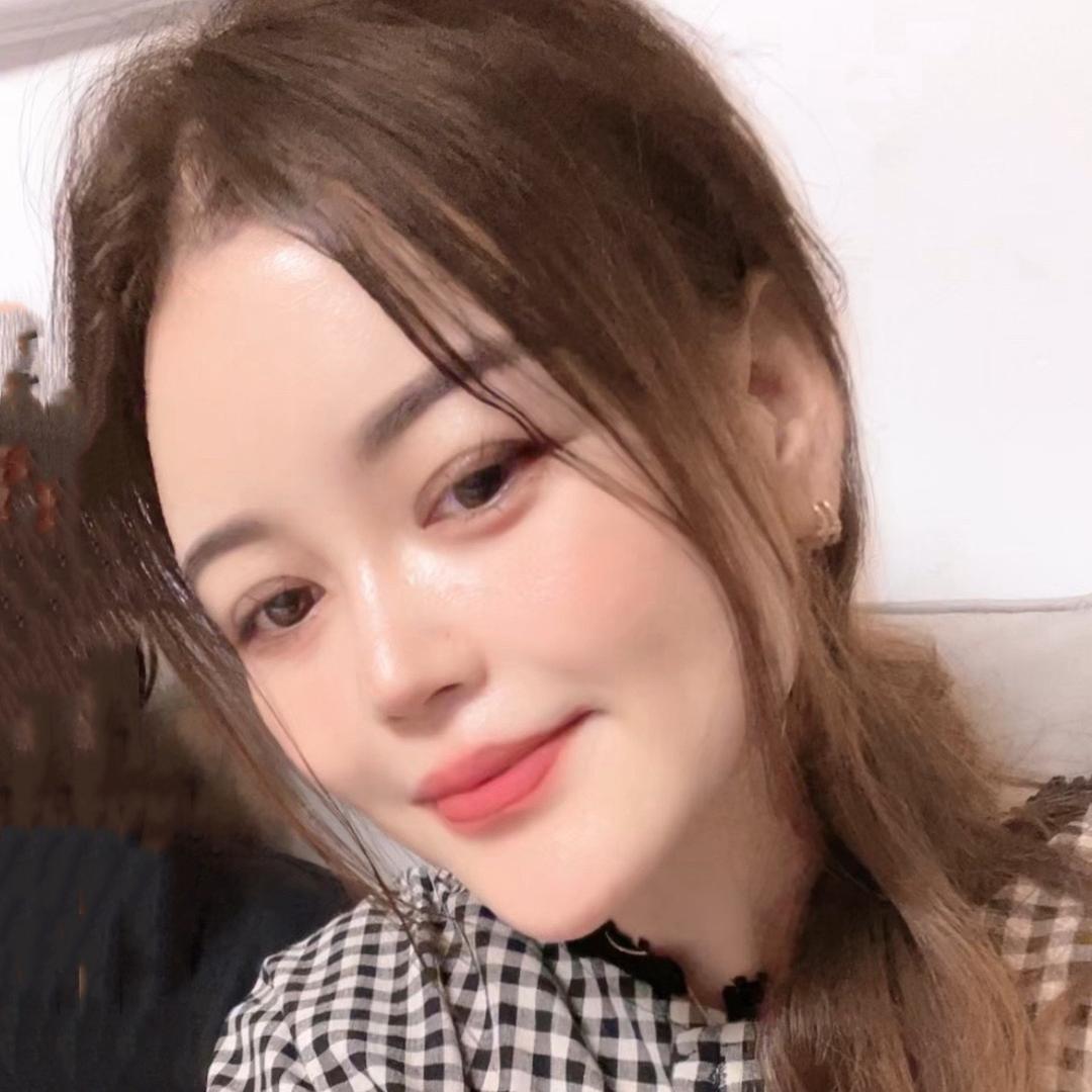 @余余