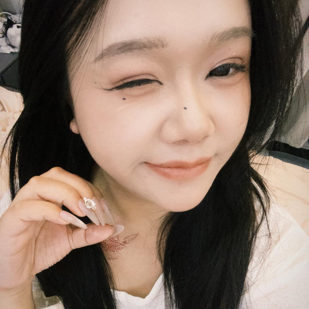 呙倦专营店二号