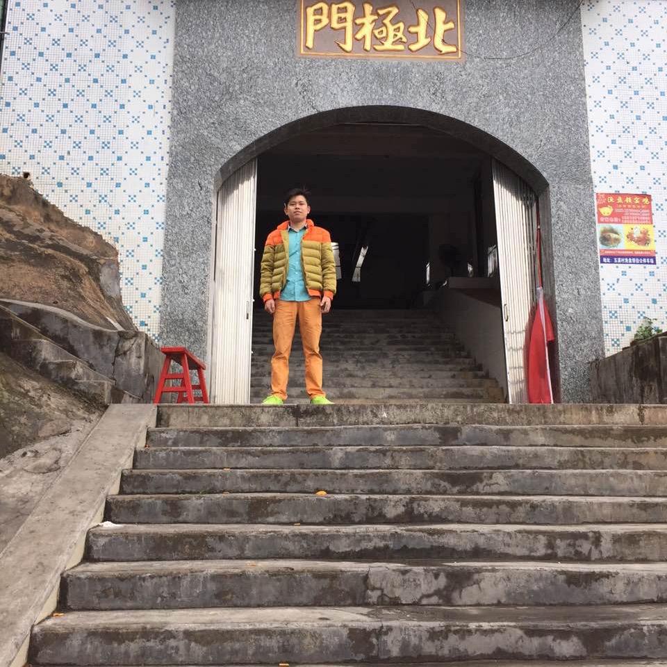 嘿嘿童装