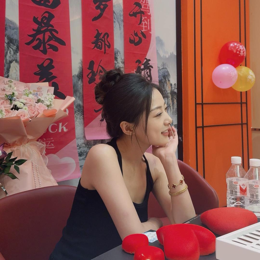 灵灵～
