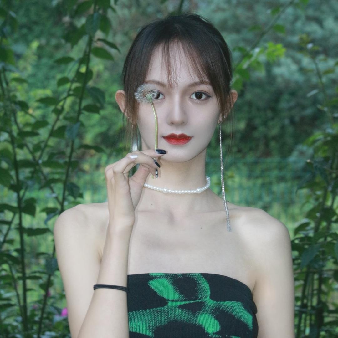 半只小月亮🌜