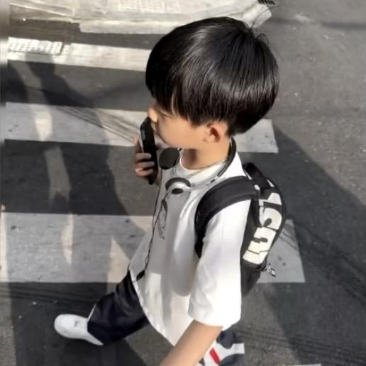 忧郁的谦