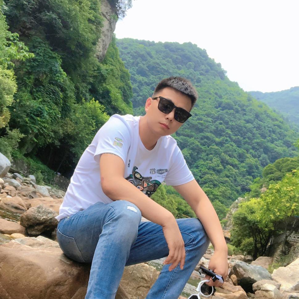 刘小昂