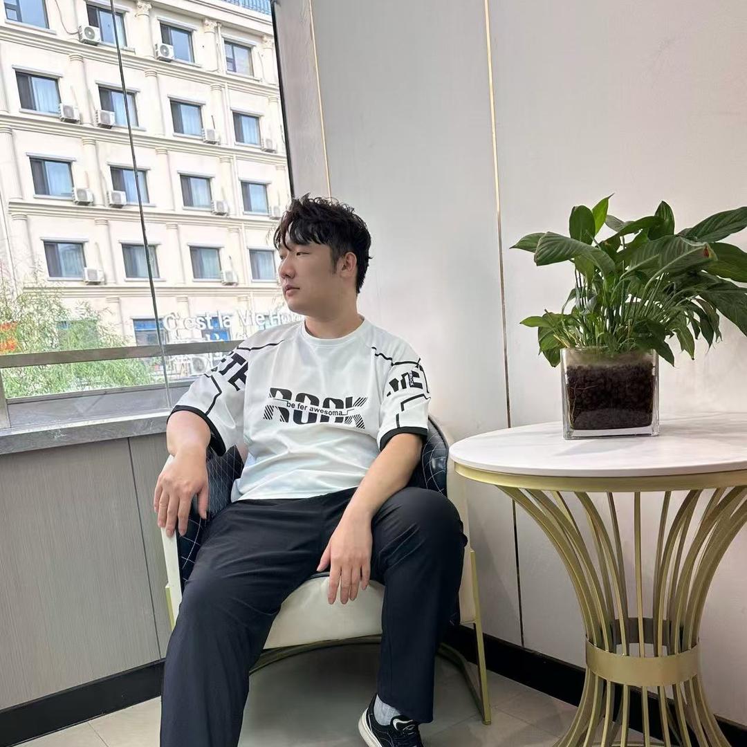 承德概念烫染专业店设计师八一