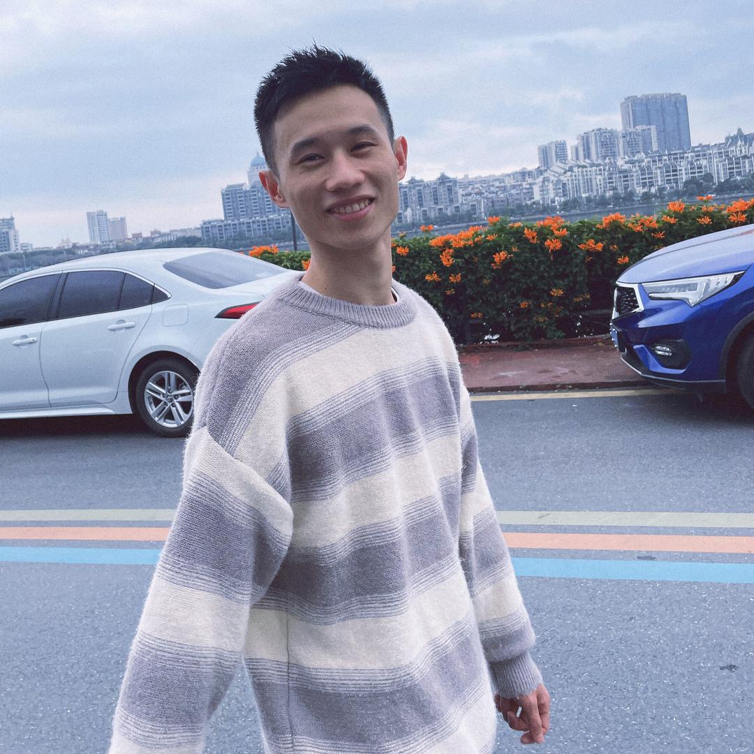 、梁汉文