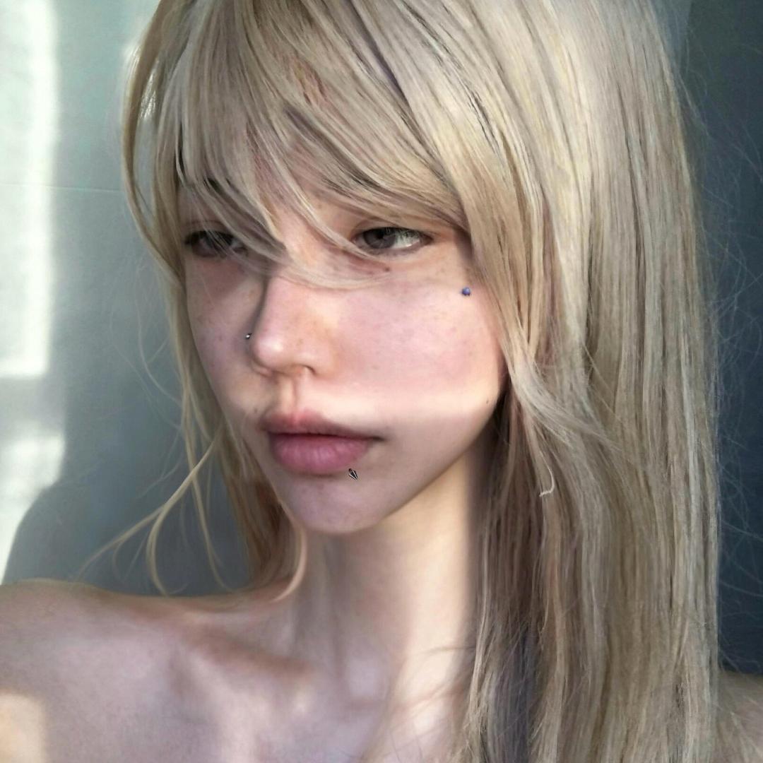 Yumi.