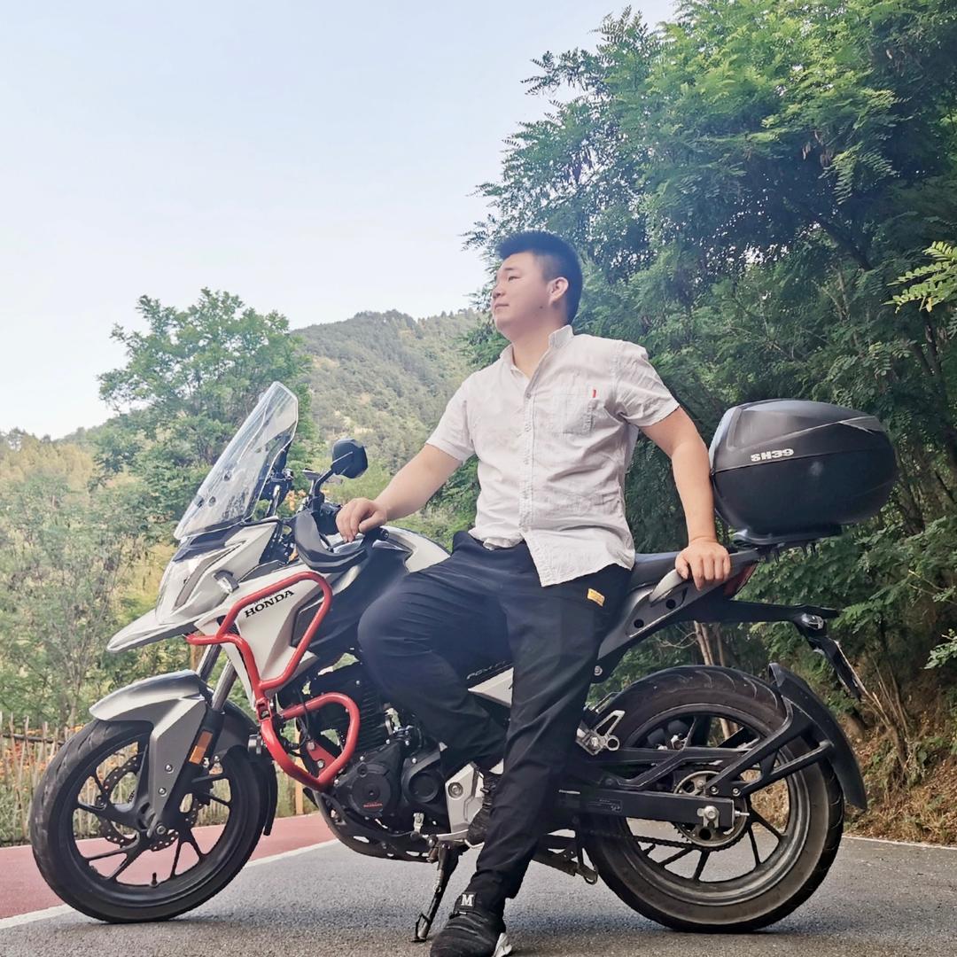 陈帅骑