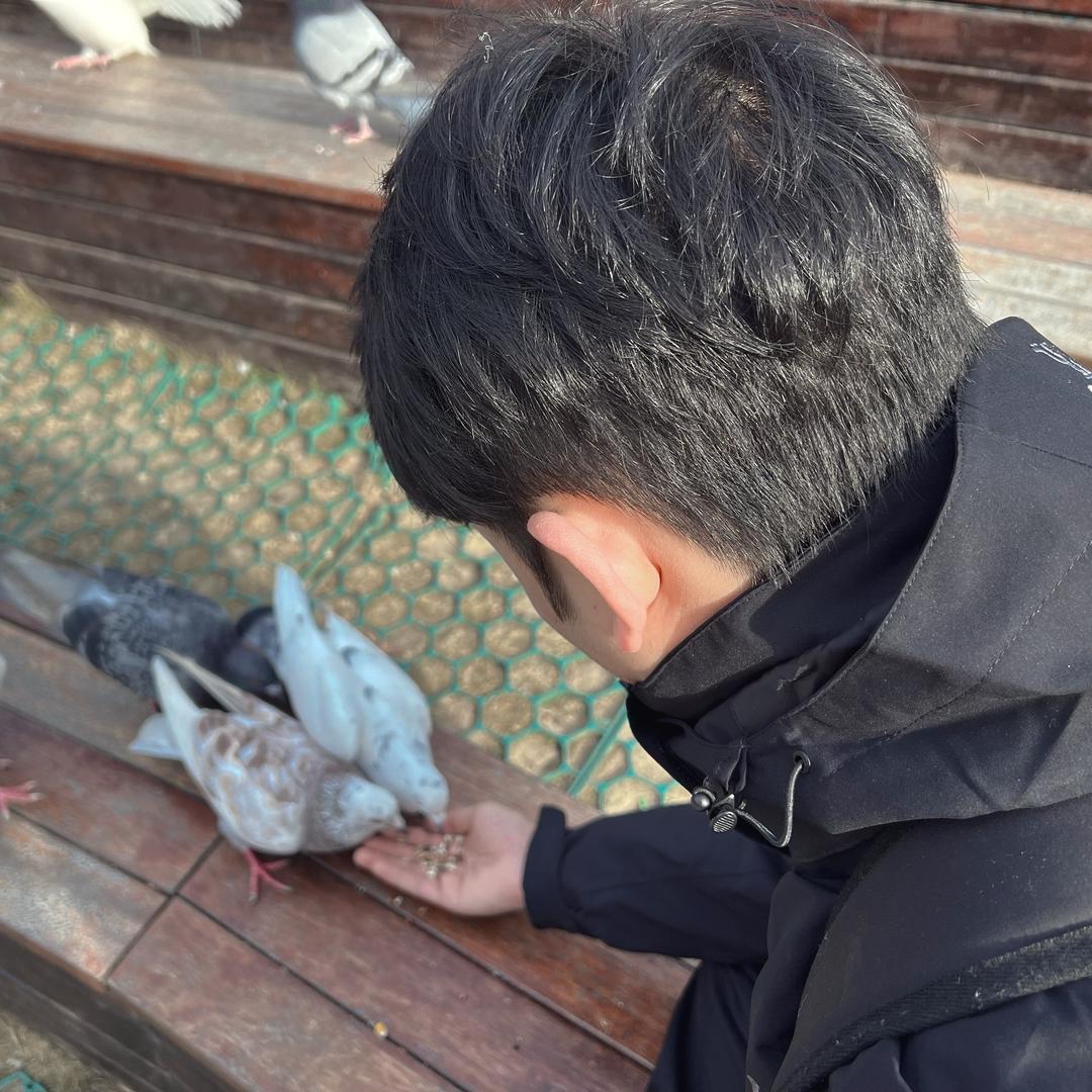 -謝大東.