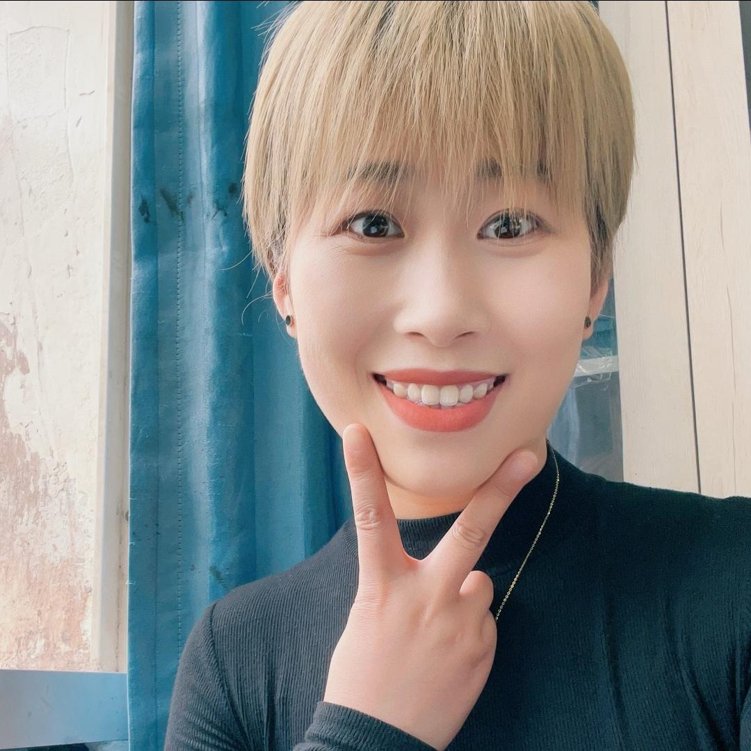 我叫秀秀，叫我秀秀！