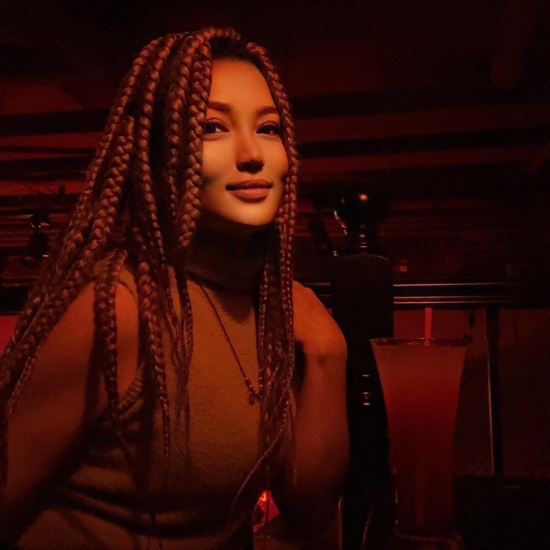 ZUMRAT - 高级化妆造型师