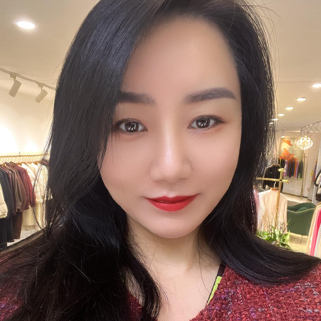 初淼贸易品牌集合店