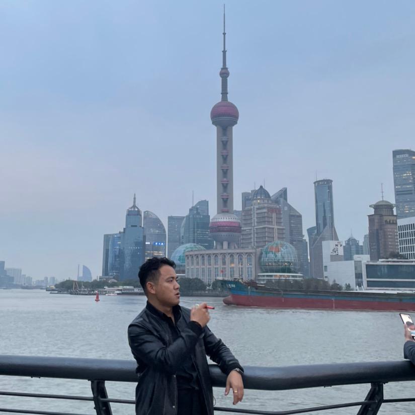 中建星光城白云湖陈昊