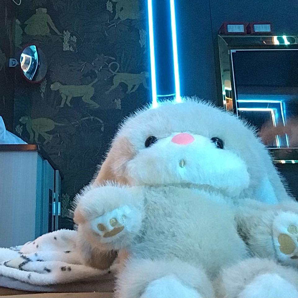 诗诗**