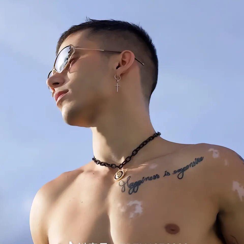 @爱笑的男孩