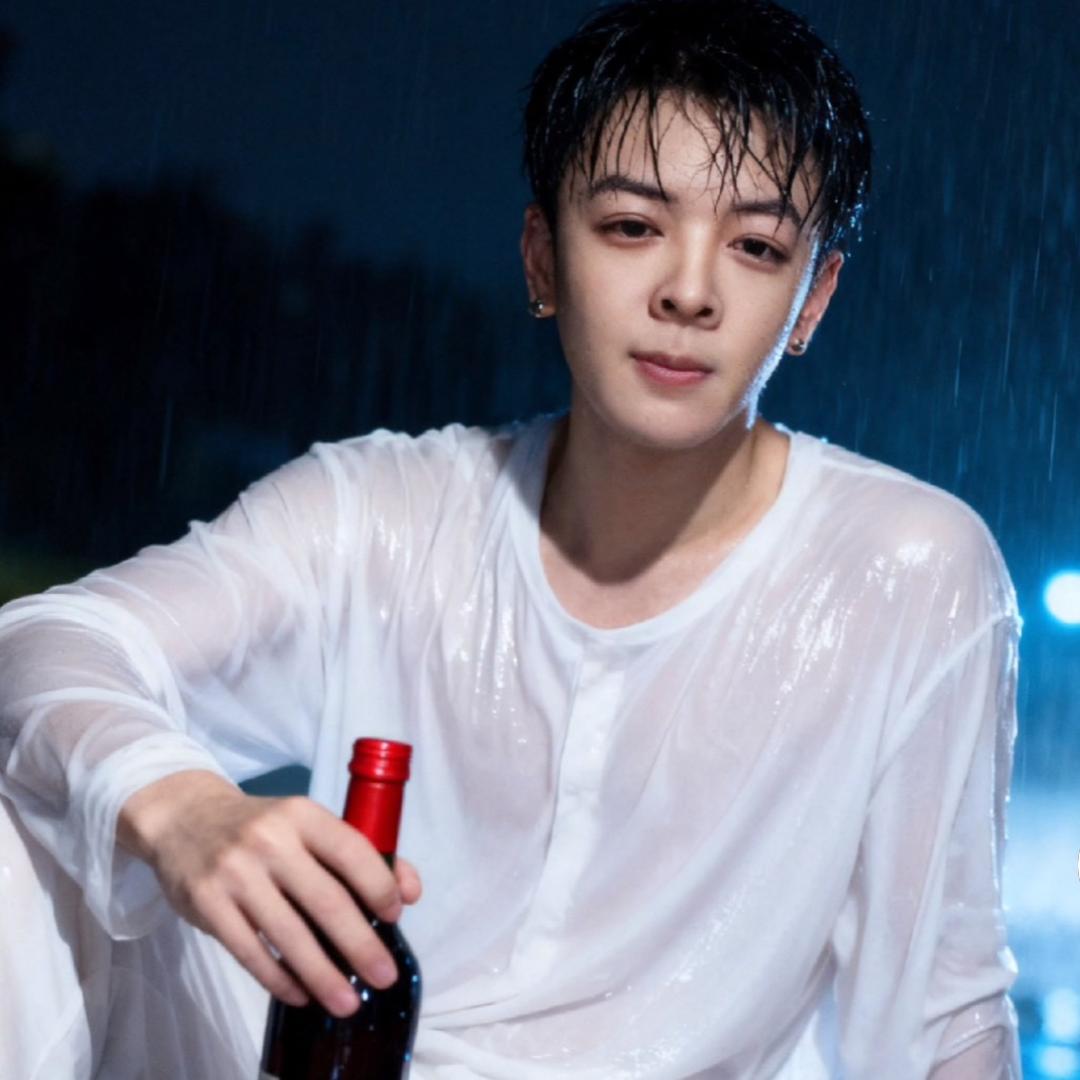 ᐝ夜已深人末静໊