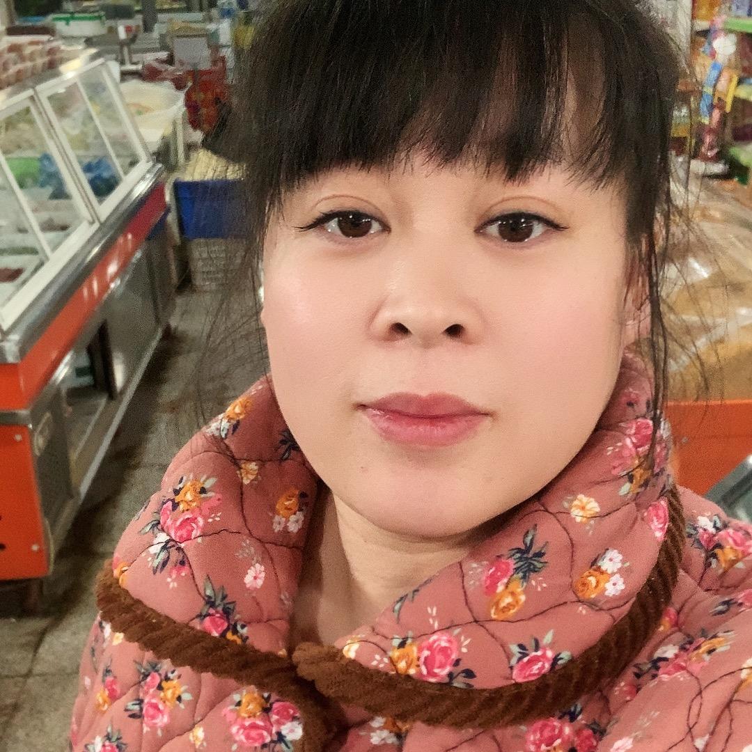 窦双树笨猪肉百果鲜超市