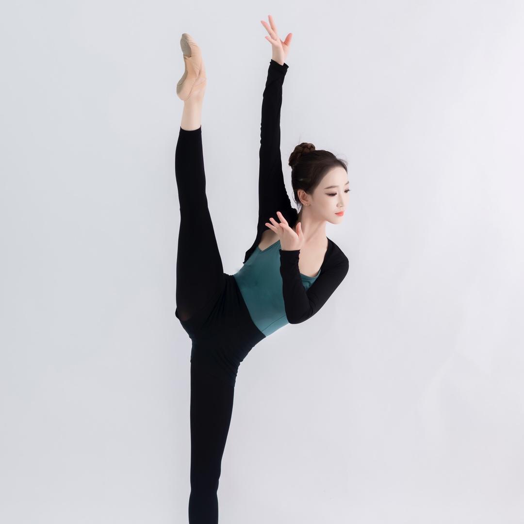 亚丹佳Mini镡老师