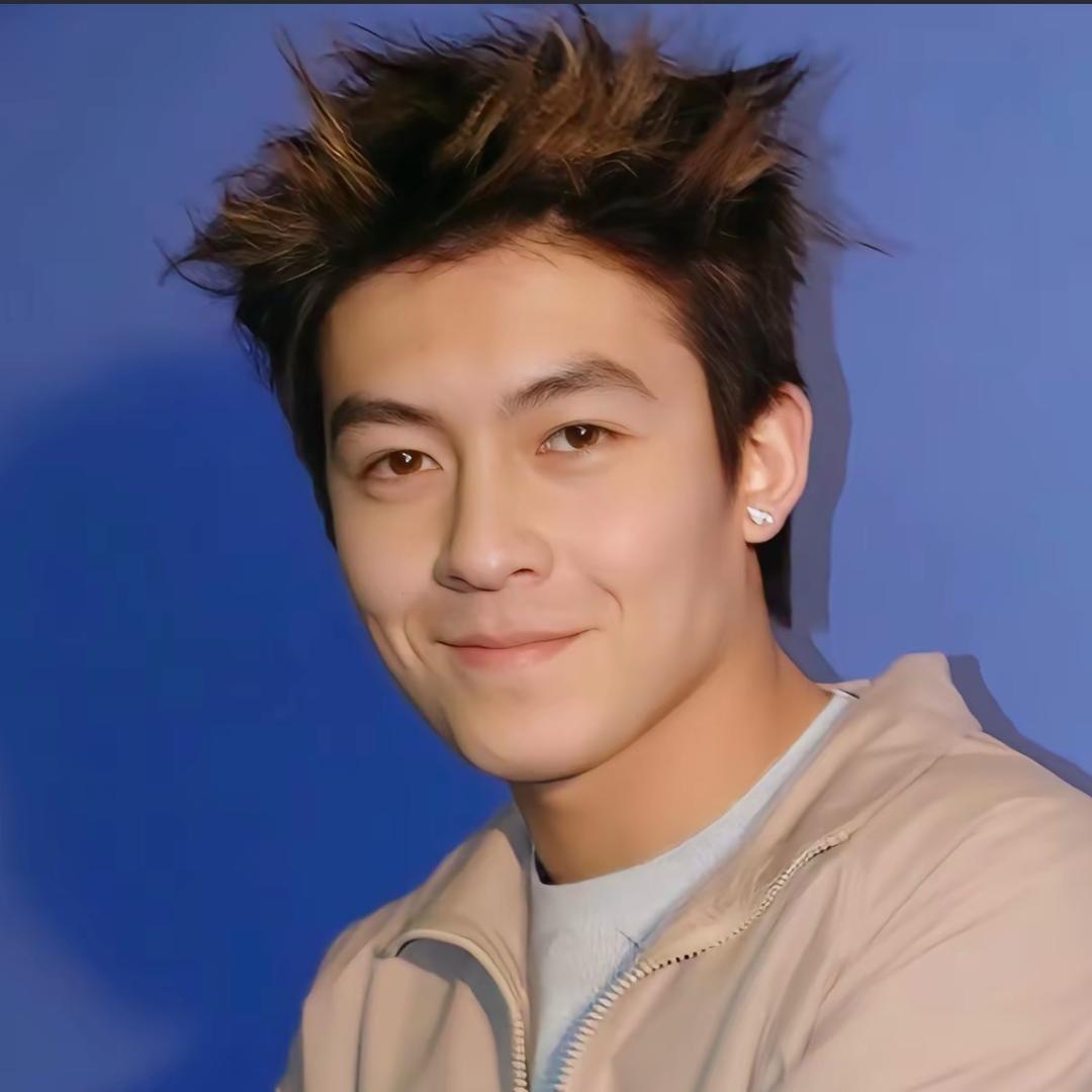 twelve CHEN