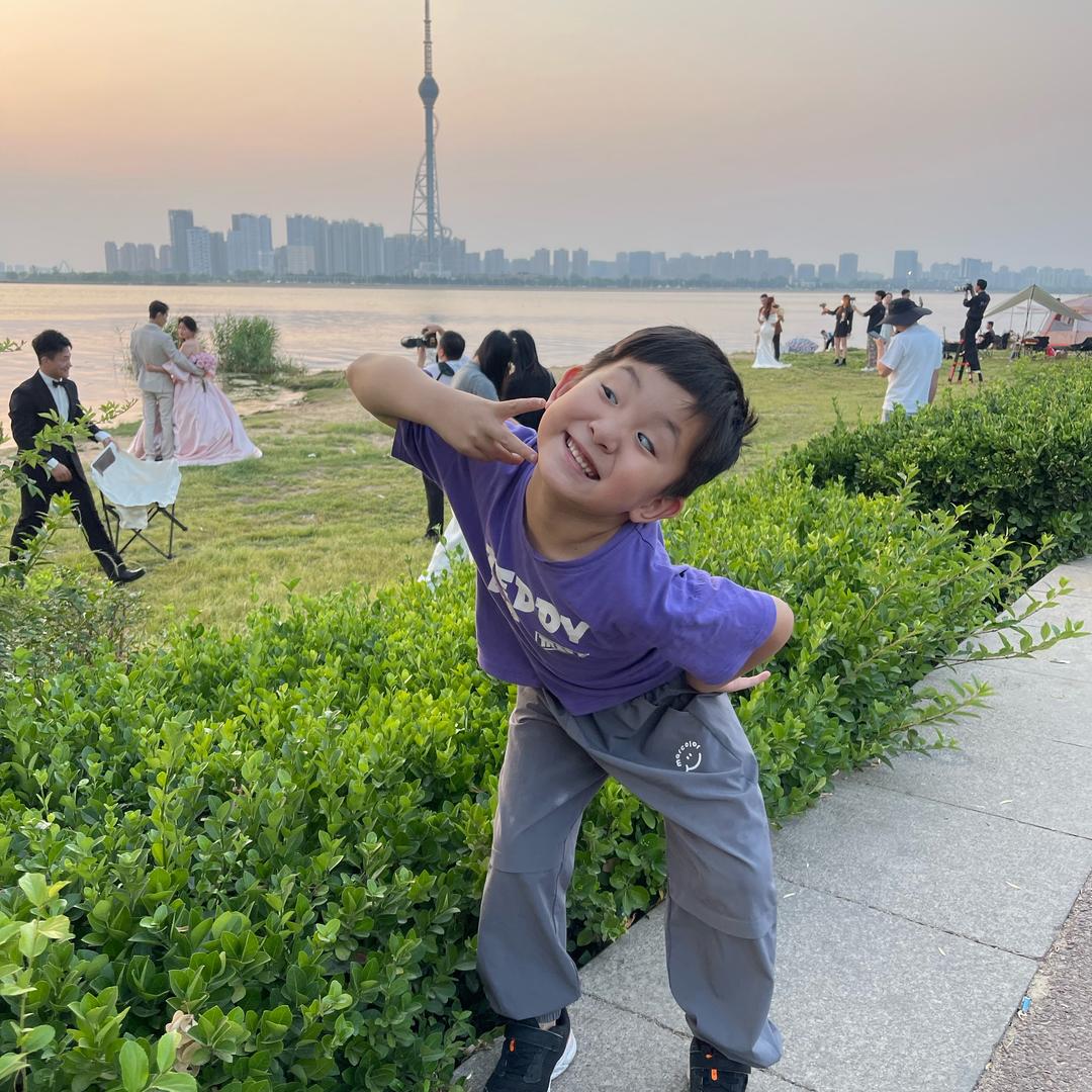 来了