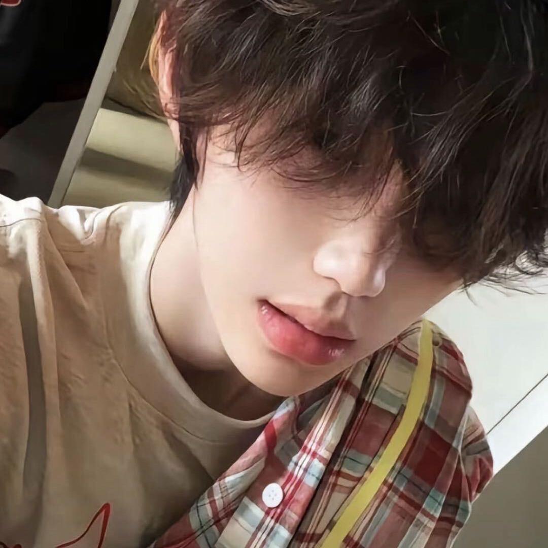 江渡 .
