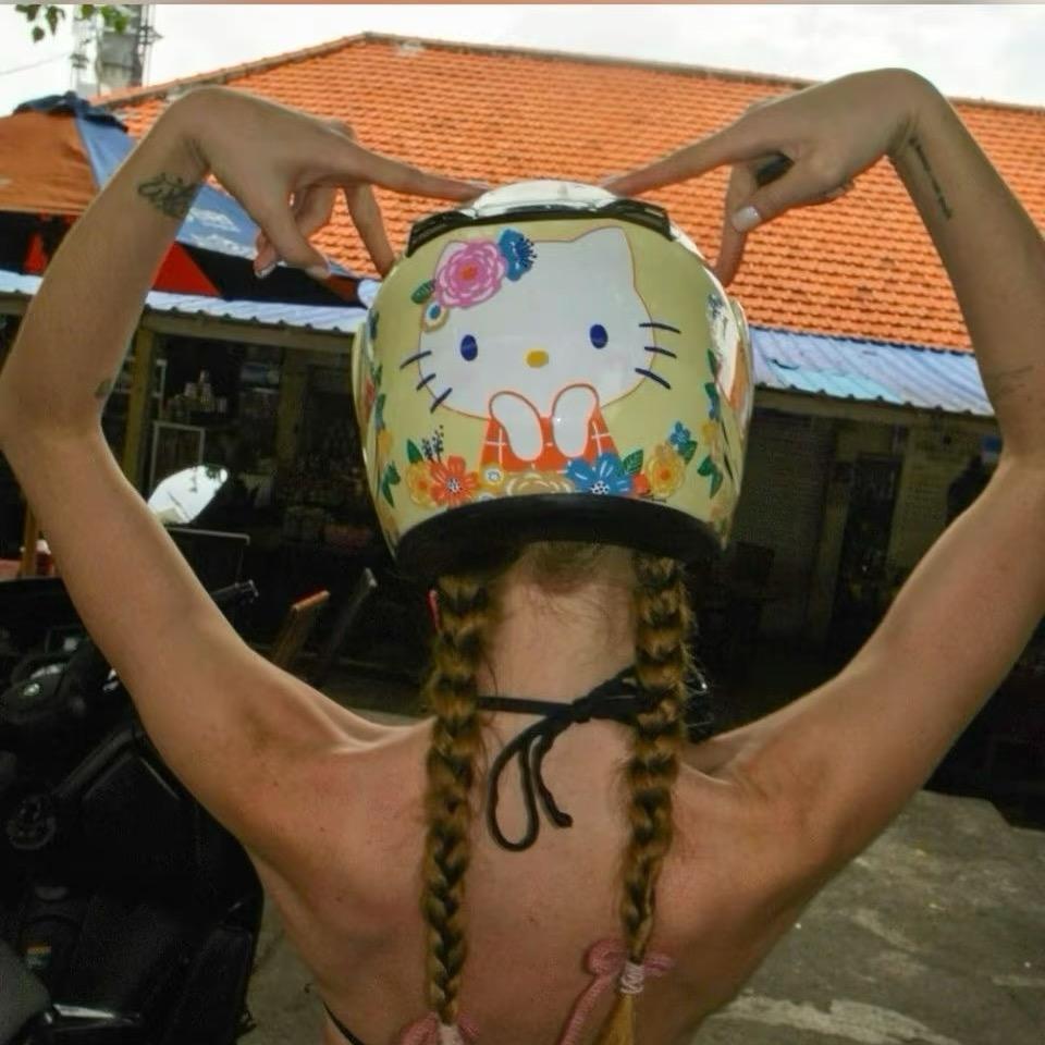 化妆师燕子（合作私信）