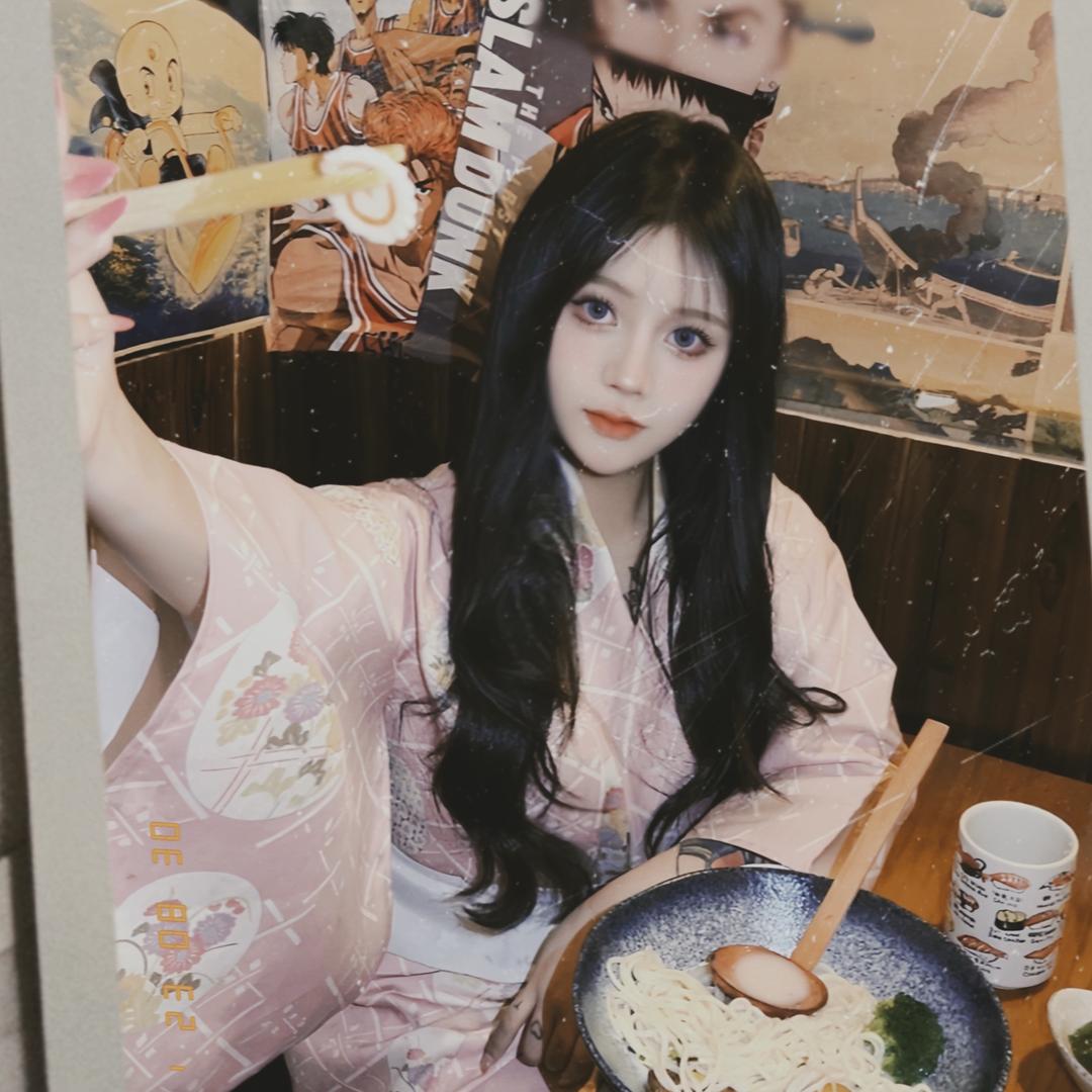 莫名其妙的小女孩