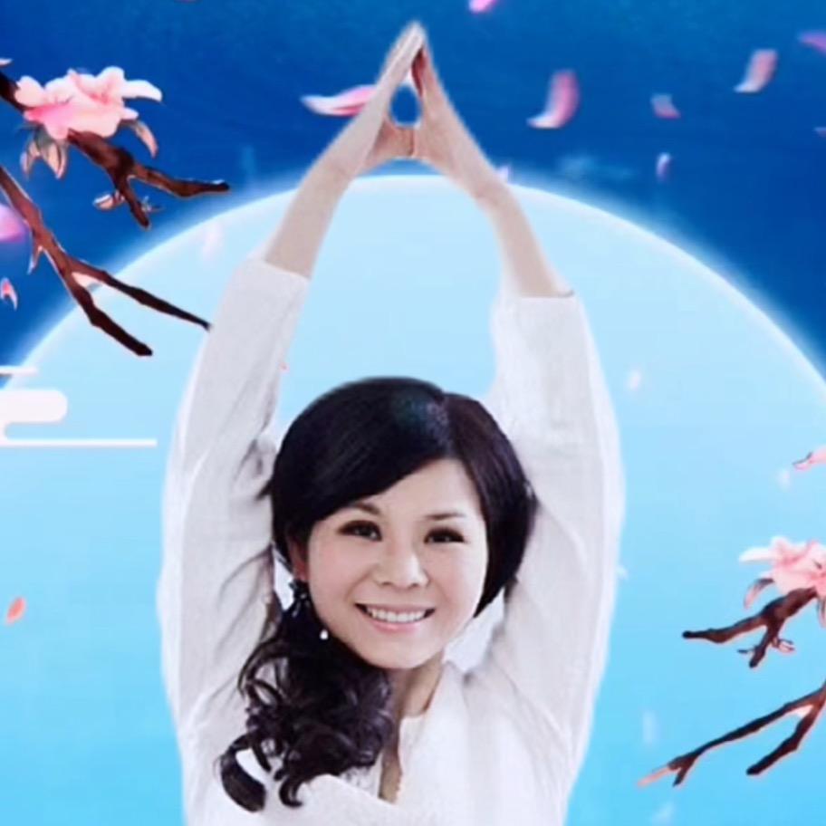 湖北黄冈黄州开瑜伽培训的琳玲老师