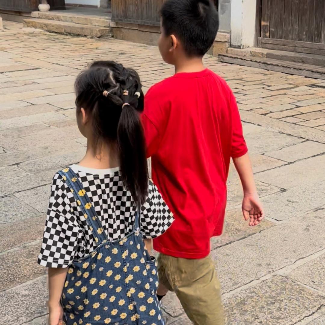Lin👨‍👩‍👧‍👦