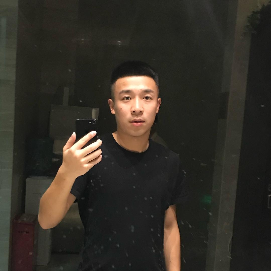 教游泳的小杨
