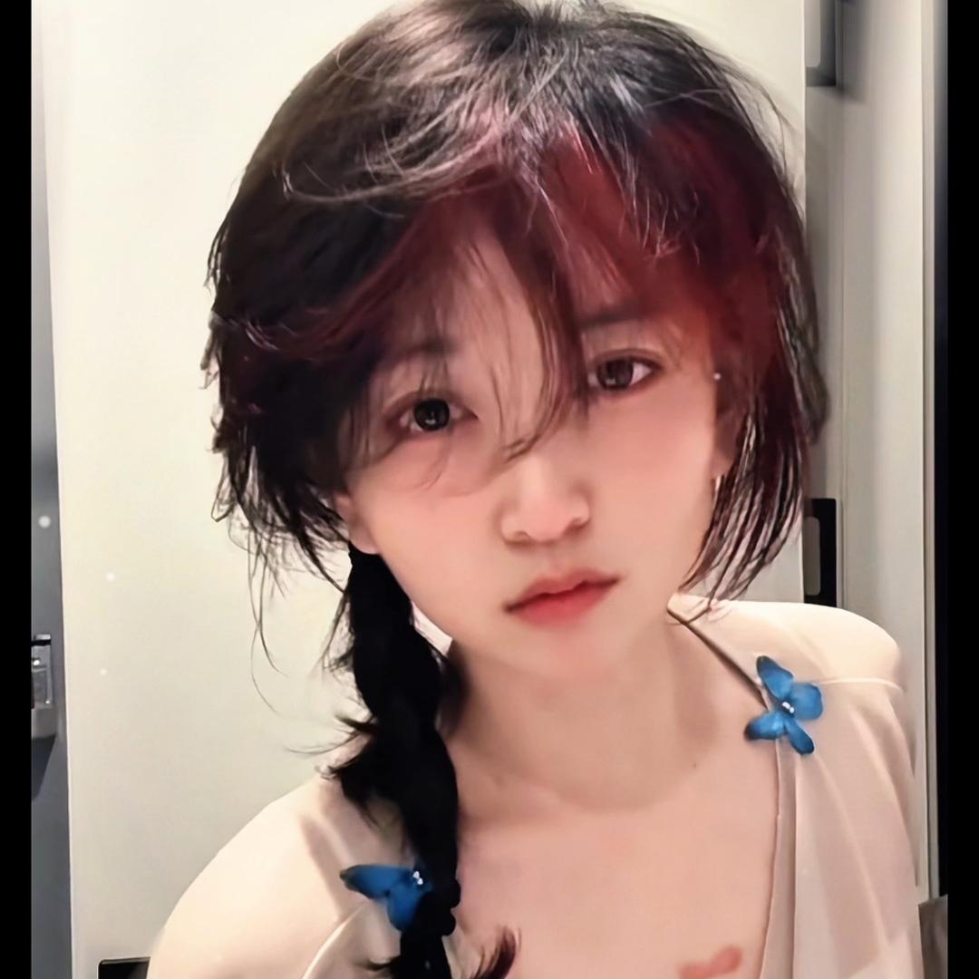 方凌儿的摄像机