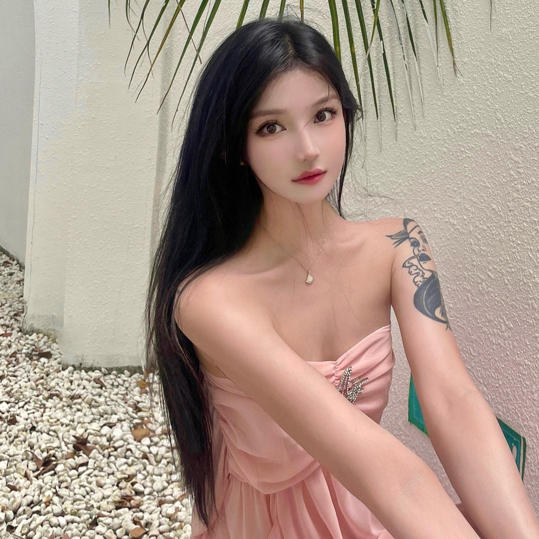 是小小小小何
