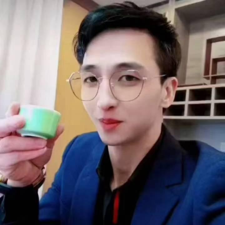 啊东