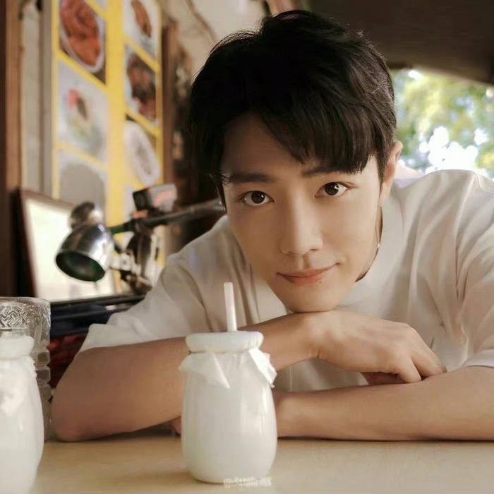 🐰爱丽🐰.
