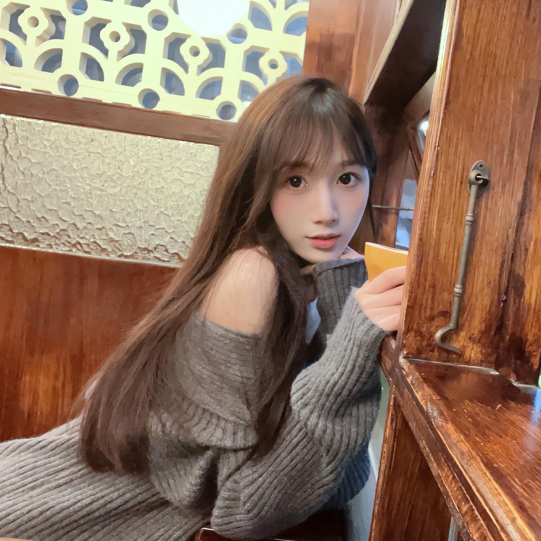 潘77