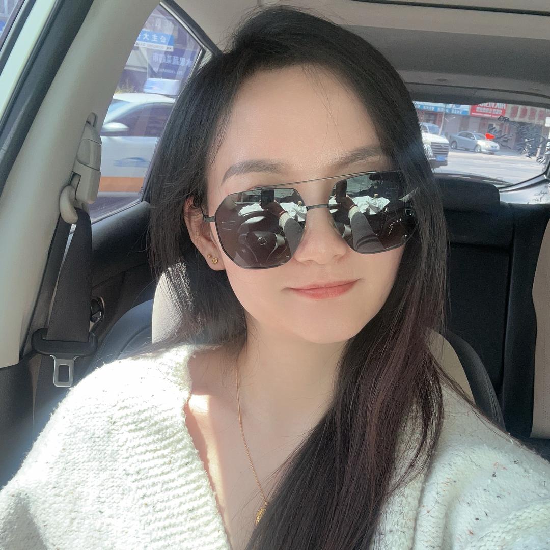 ꧁会咬人的喵🐱꧂