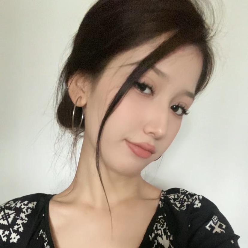 呆小布（维族姑娘)