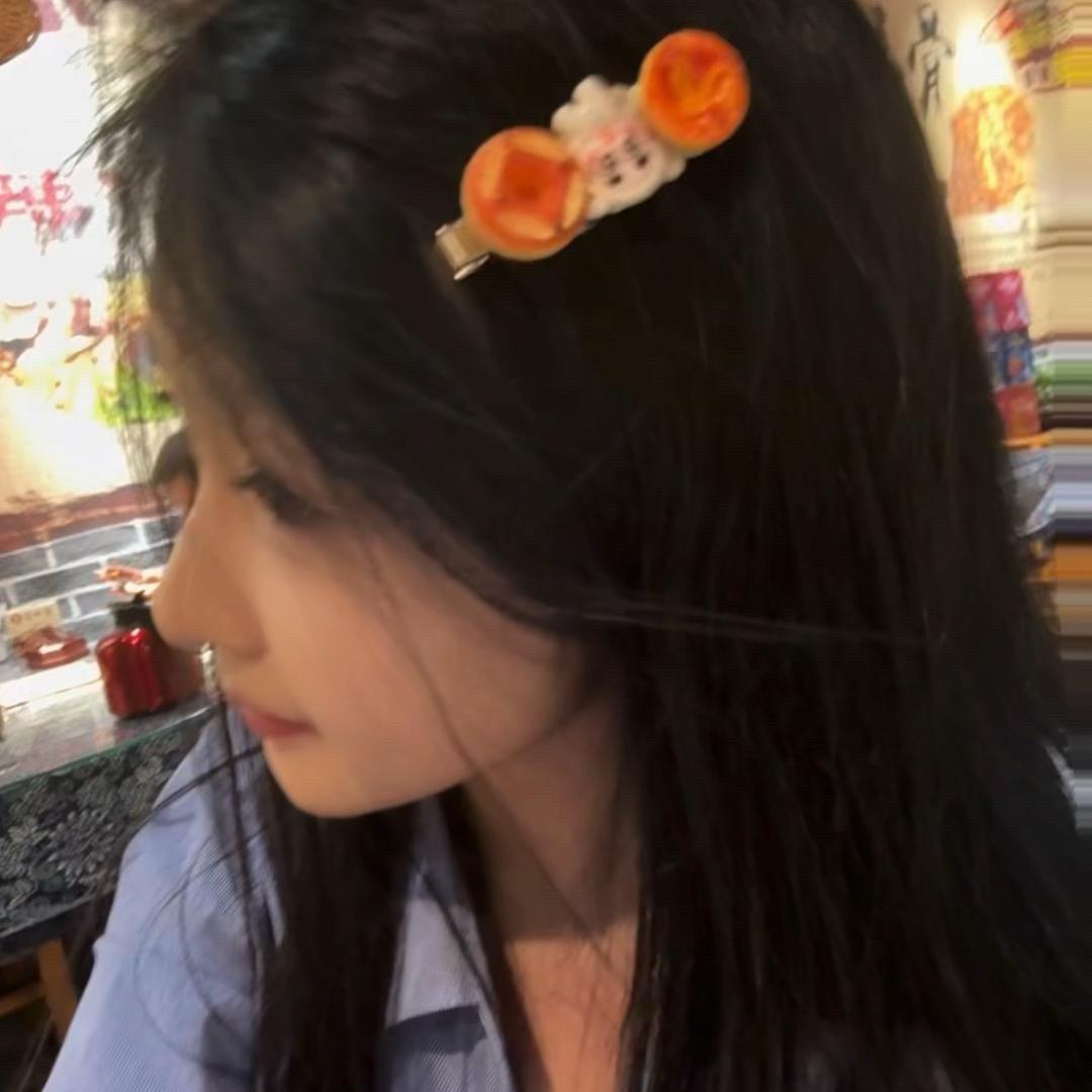 黄@