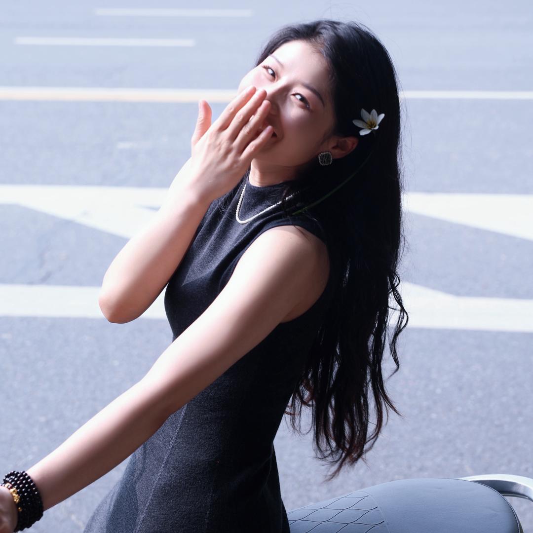 优曼瑜伽·梦梦