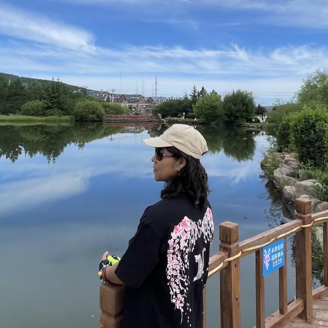 夏丽如花