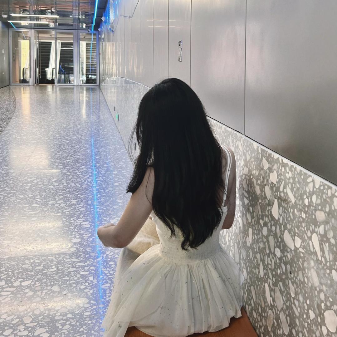 张小柒ᥫᩣ