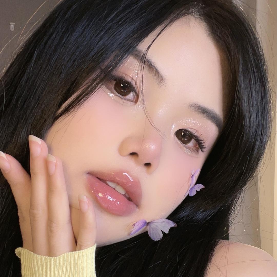大脸小妮