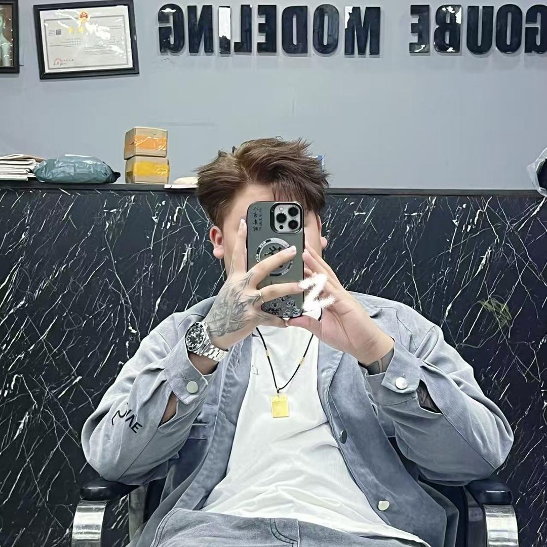 子豪（北海V16酒吧订台）