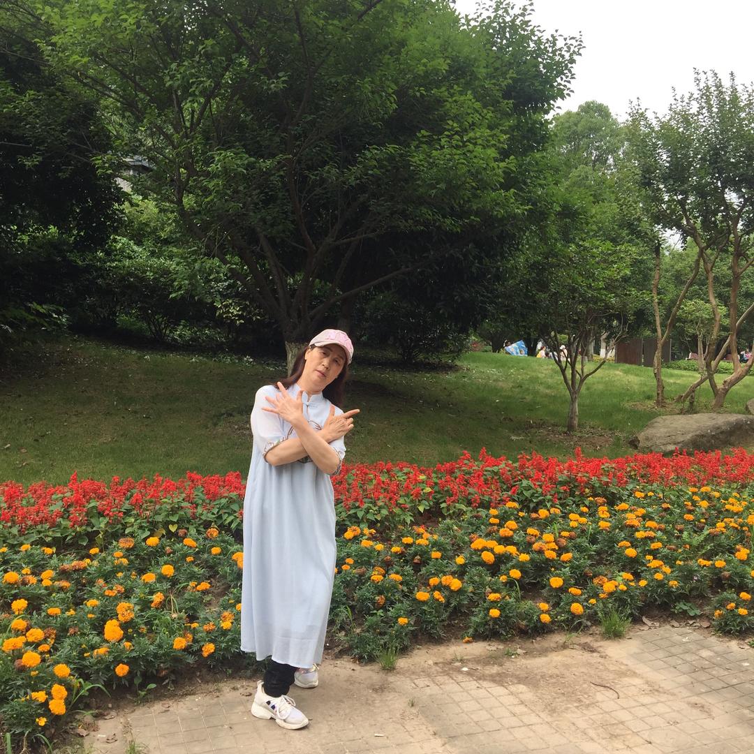 吴仕育