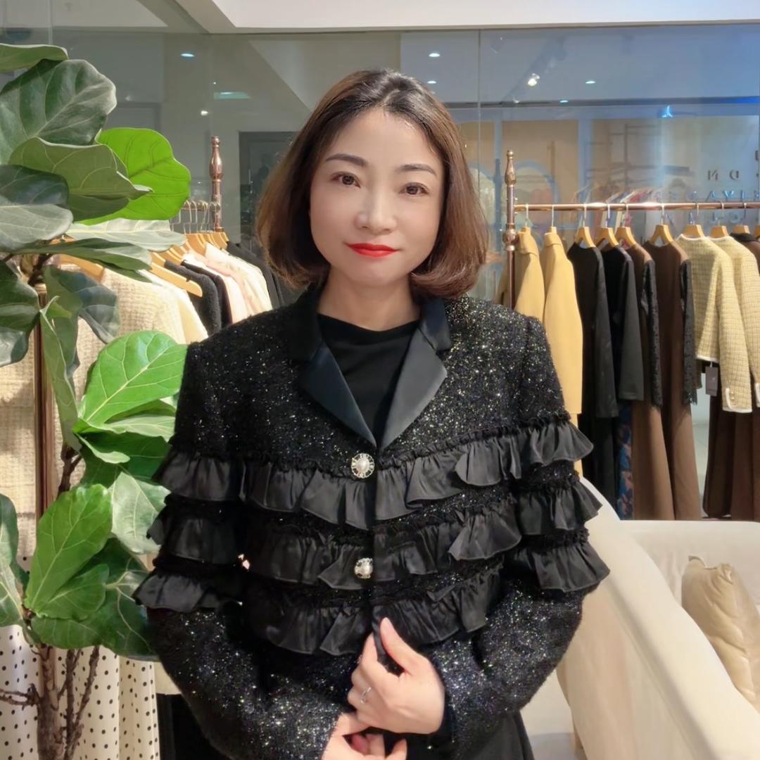 雪姐：天河写字楼轻奢女装