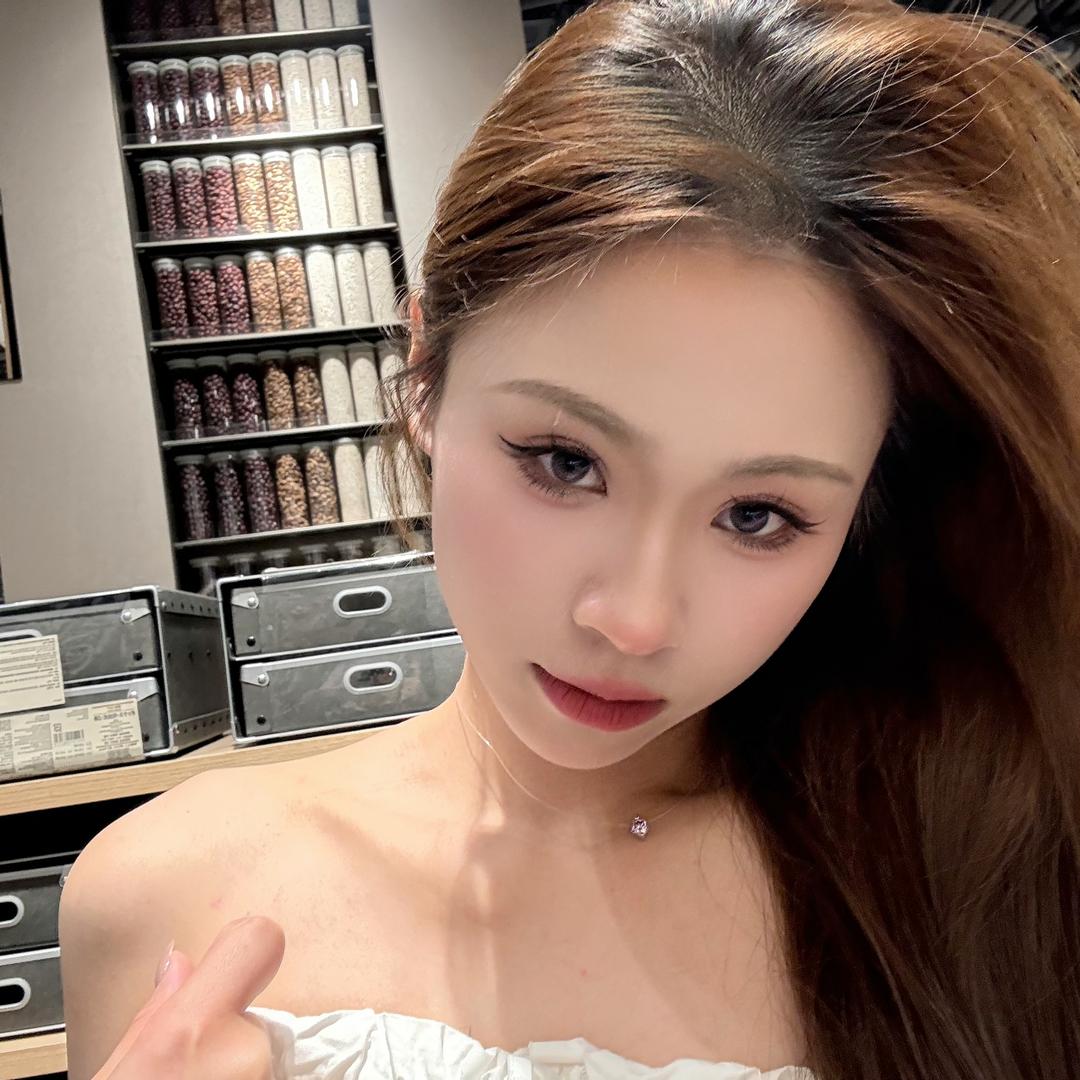 小雨今天穿什么