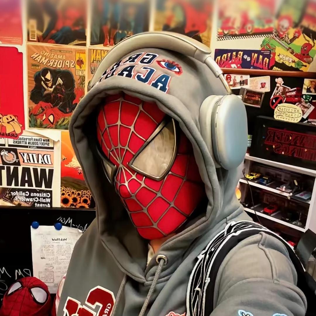 变个鬼脸给我看看