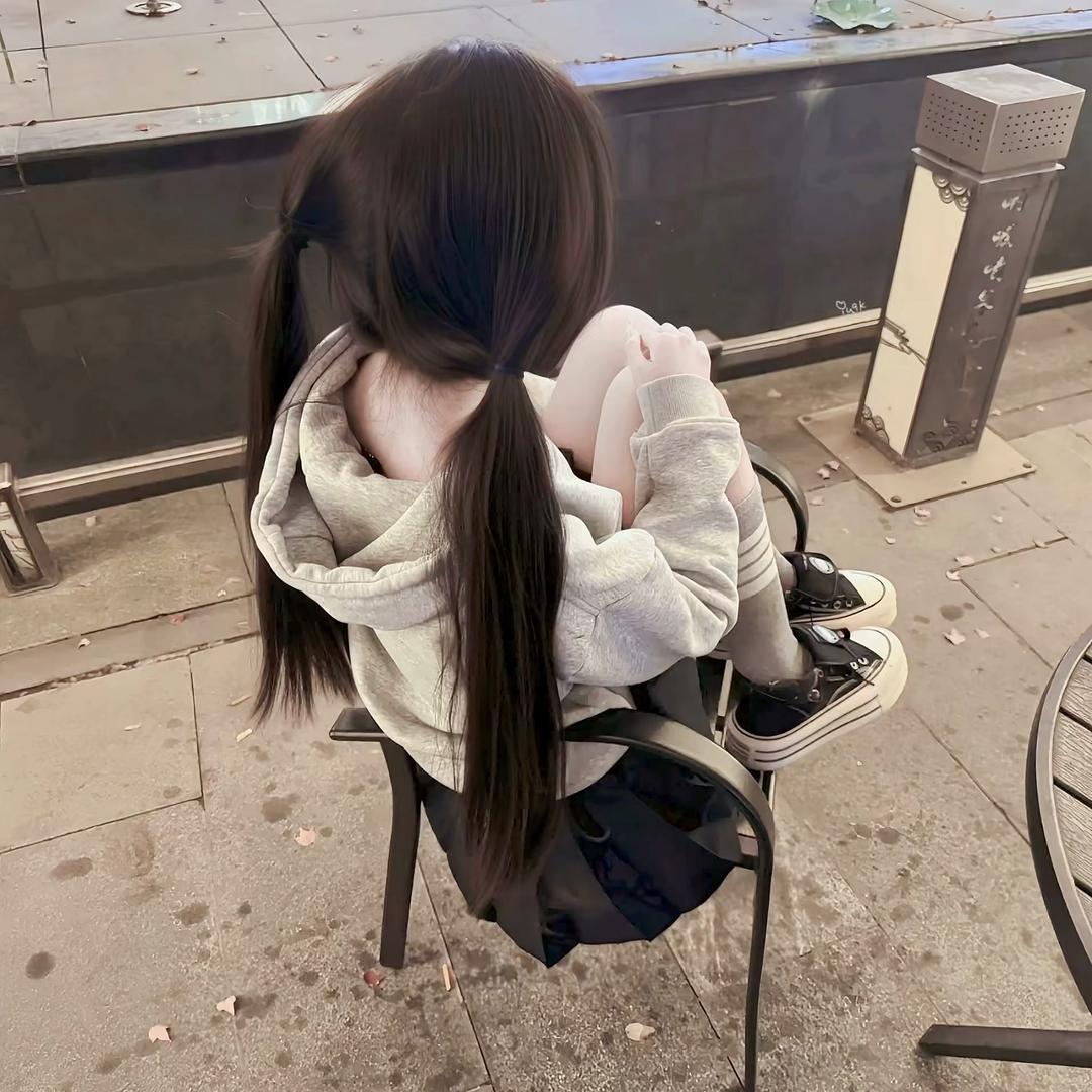 ￴￴￴ ￴￴ ￴doll